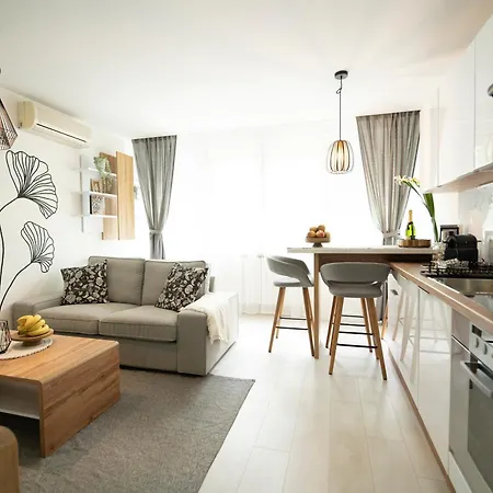 No'En'El Apartment Zagabria Esterno foto